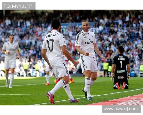 欧联杯皇马大胜那不勒斯红牌争议引发全场热议战术分析揭秘