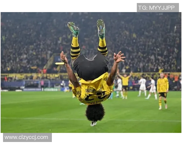 欧联杯精彩对决巴萨大胜多特蒙德乌龙球瞬间点燃全场激情