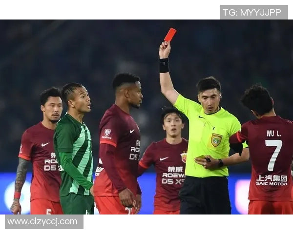 欧联杯精彩对决曼联大胜拜仁引发红牌争议与十大进球回顾