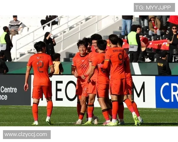 中超激战里昂逆转波尔图红牌事件引发全场热议与转会猜测